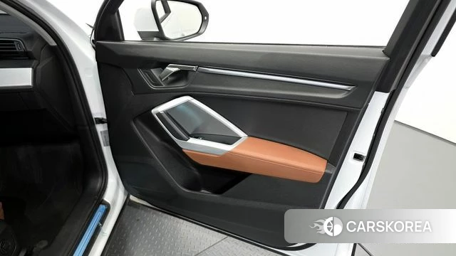 Audi Q3 (F3) id 4195278 из Кореи 16