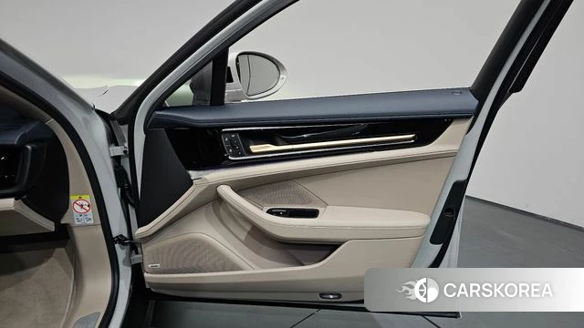 Porsche Panamera (976) id 4589960 из Кореи 16