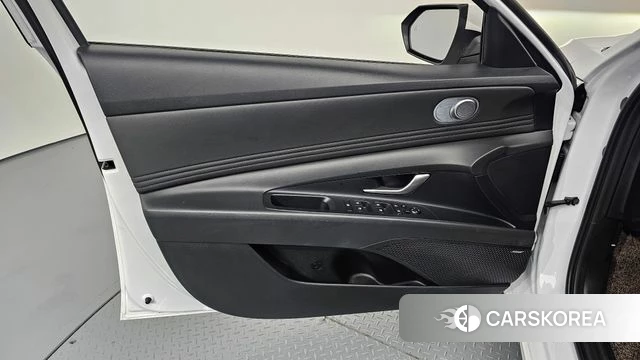 Hyundai Avante Hybrid (CN7) id 4201708 из Кореи 16