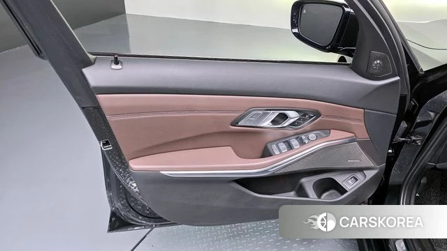 BMW 3 Series (G20) id 4383720 из Кореи 16