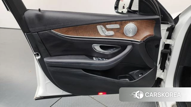Mercedes-Benz E-Class W213 id 4770127 из Кореи 15