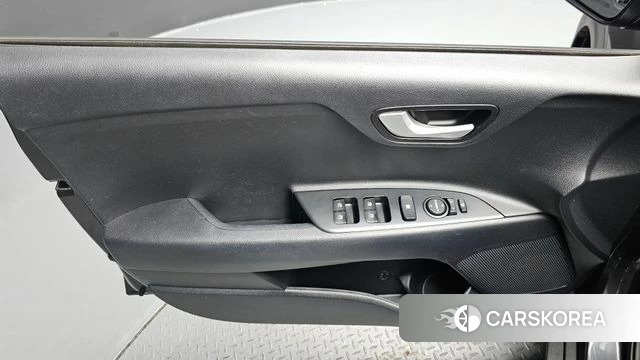 Kia Stonic id 4856426 из Кореи 16