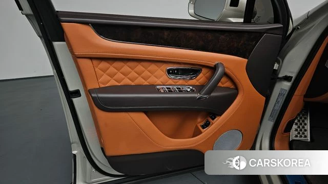 Bentley Bentayga id 4672581 из Кореи 16