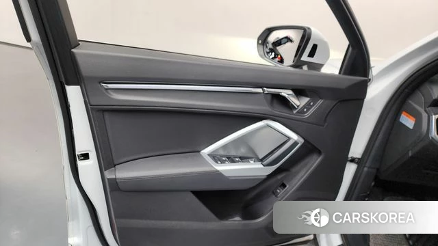 Audi Q3 (F3) id 4331122 из Кореи 16