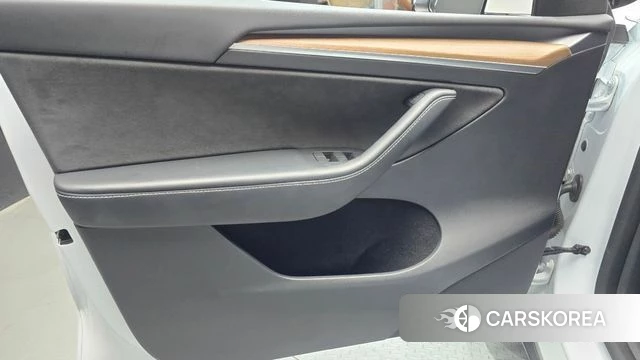 Tesla Model Y id 4635383 из Кореи 16