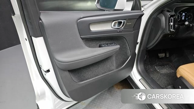 Volvo XC40 id 4388820 из Кореи 16