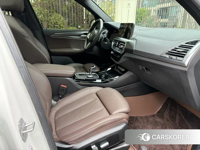 BMW X3 id 4213845 из Китая 16