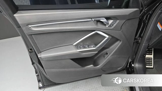Audi Q3 (F3) id 4324827 из Кореи 16