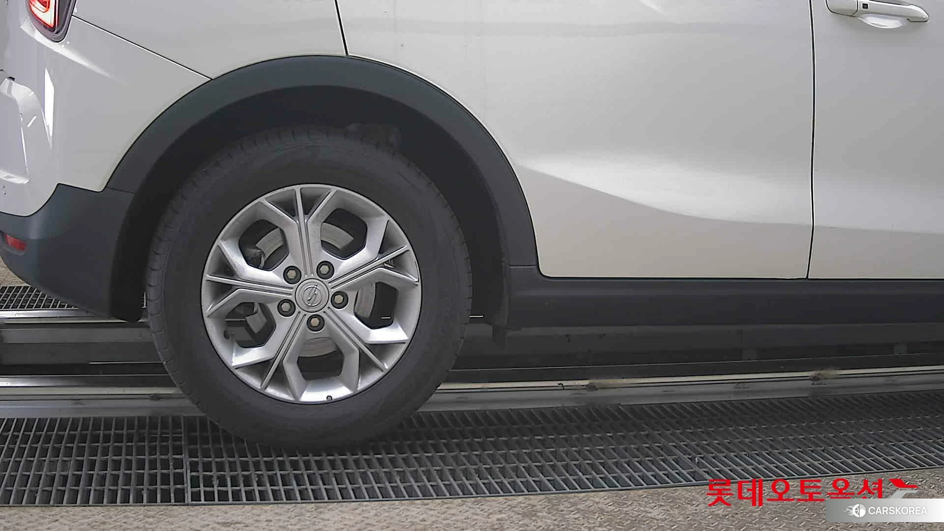 SsangYong Tivoli id 3869455 из Кореи 16