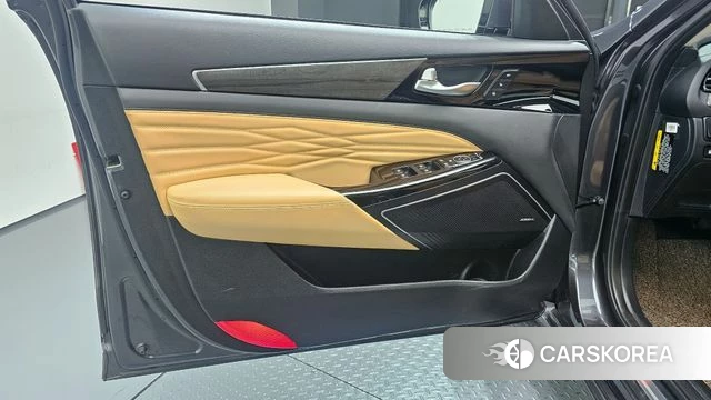 Kia K7 Premier Hybrid id 4325063 из Кореи 16