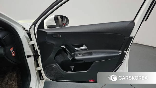 Mercedes-Benz A-Class W177 id 4604528 из Кореи 16