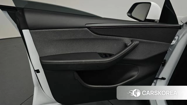 Tesla Model Y id 4612319 из Кореи 16