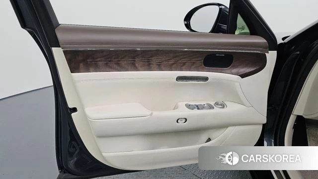Genesis G90 (RS4) id 4656548 из Кореи 16