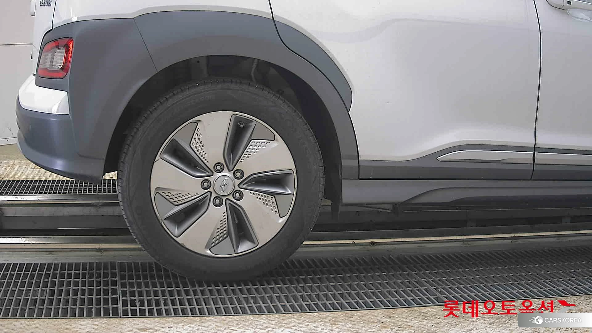 Hyundai KONA Electric id 4296764 из Кореи 16