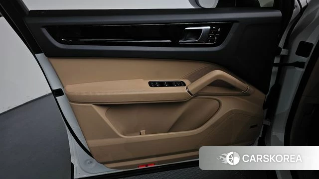 Porsche Cayenne (PO536) id 4550052 из Кореи 16