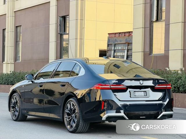 BMW 5 series id 4290165 из Китая 16