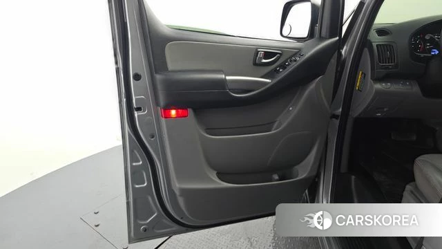 Hyundai The New Grand Starex id 4600034 из Кореи 16