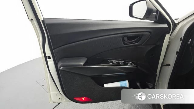 Ssangyong Tivoli Air id 4581000 из Кореи 16
