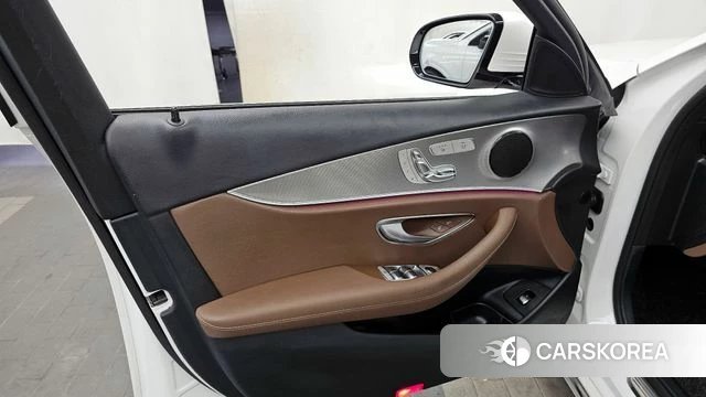 Mercedes-Benz E-Class W213 id 4345521 из Кореи 16