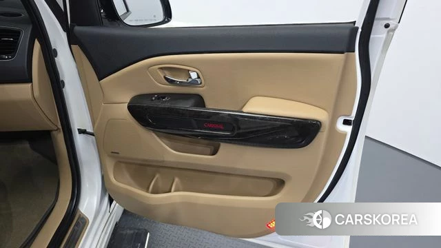 Kia The New Carnival id 4906991 из Кореи 16