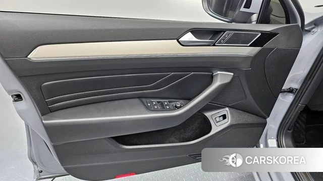 Volkswagen Passat GT (B8) id 4395697 из Кореи 16