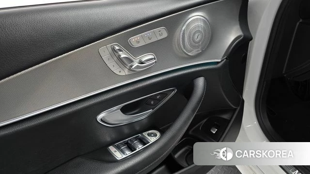 Mercedes-Benz E-Class W213 id 4713123 из Кореи 16