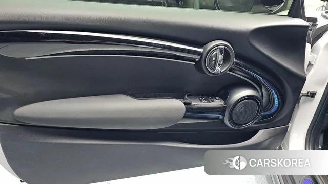 Mini Cooper S id 4442299 из Кореи 16