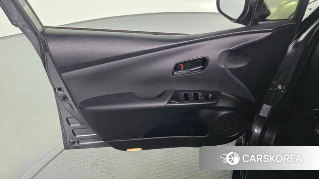 Toyota Prius 4th Generation id 4309391 из Кореи 16