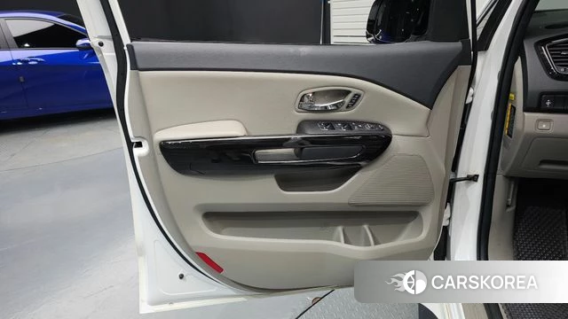 Kia The New Carnival id 4765139 из Кореи 16