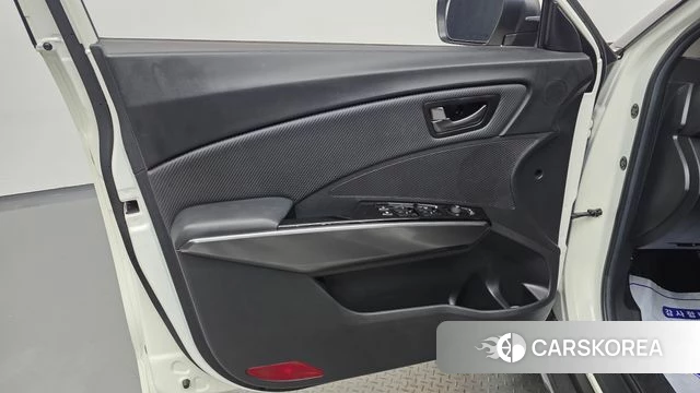 Ssangyong The New Tivoli id 4292284 из Кореи 16