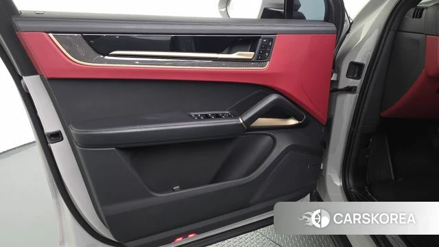 Porsche Cayenne (PO536) id 4778334 из Кореи 16