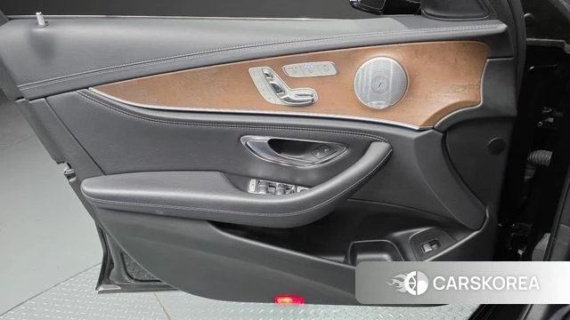 Mercedes-Benz E-Class W213 id 4345431 из Кореи 16