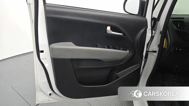 Kia The New Kia Ray EV id 4744225 из Кореи 16