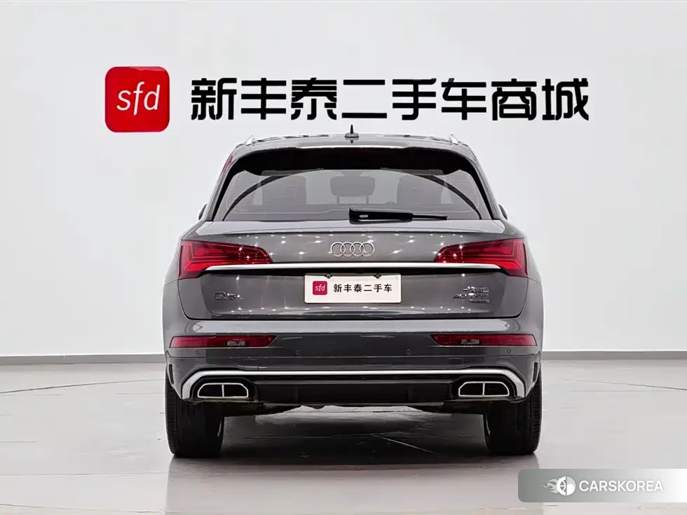 Audi Q5L id 4659909 из Китая 16