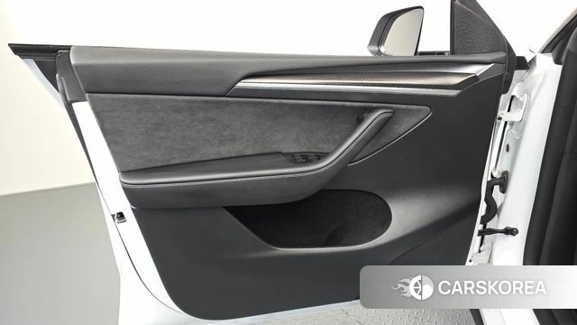 Tesla Model Y id 4474728 из Кореи 16
