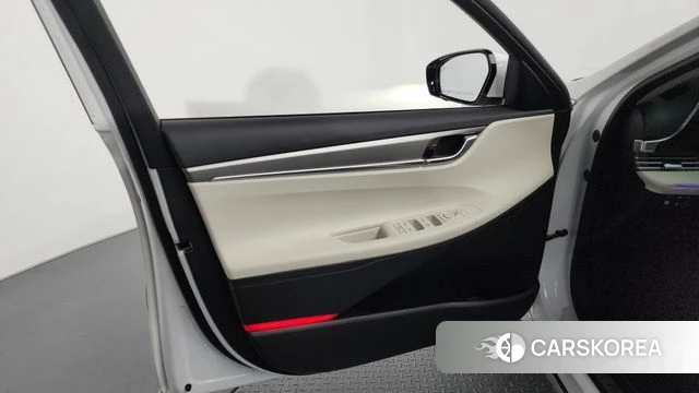 Hyundai The New Grandeur IG Hybrid id 4383116 из Кореи 16
