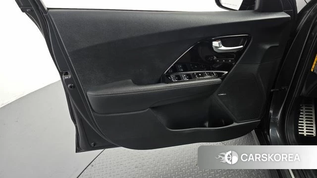 Kia Niro EV id 4900407 из Кореи 16