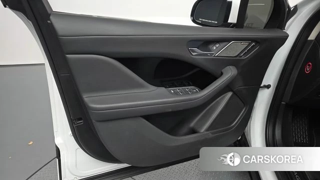 Jaguar I-PACE id 4324745 из Кореи 16