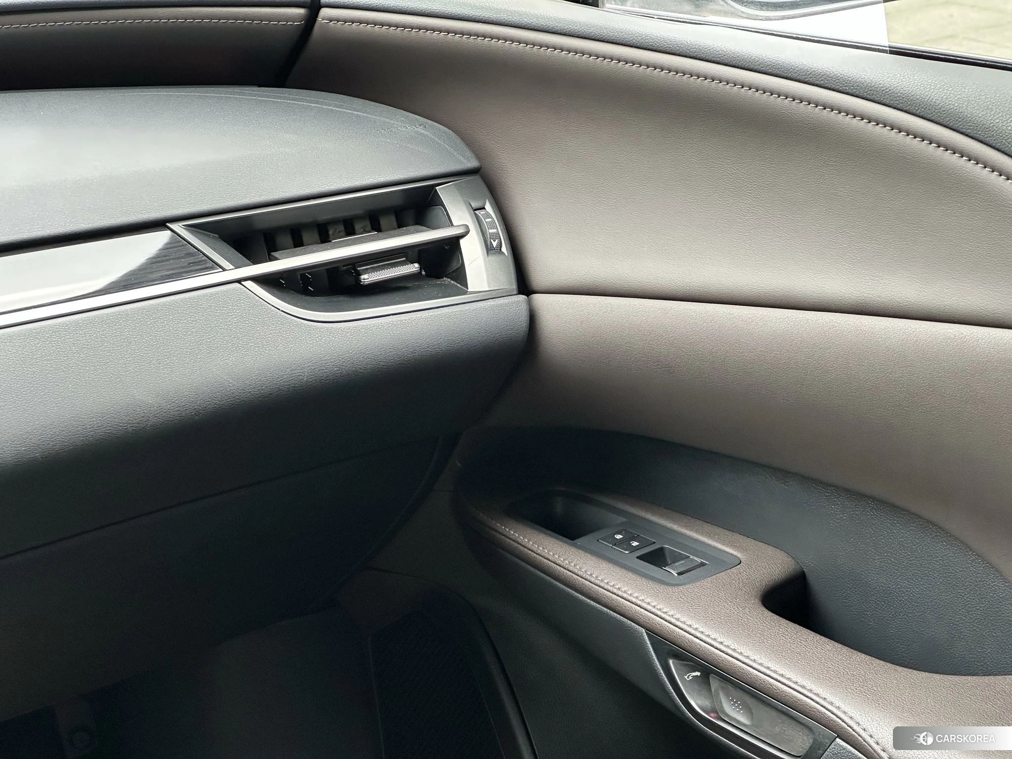 Lexus RX PHEV id 4515268 из Китая 16