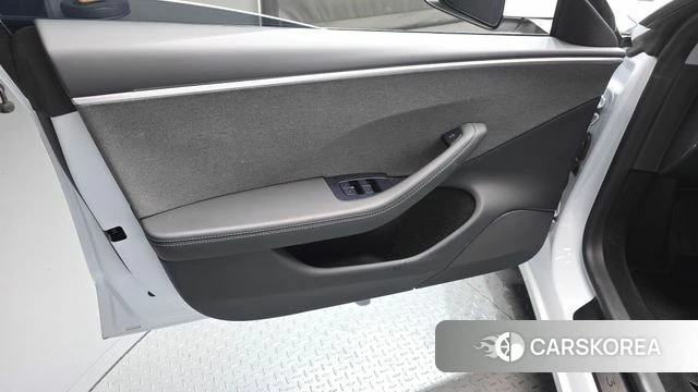 Tesla Model 3 id 4408205 из Кореи 16