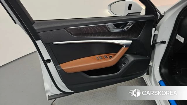 Audi A6 (C8) id 4542705 из Кореи 16