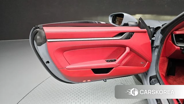 Porsche 911(992) id 4778286 из Кореи 16