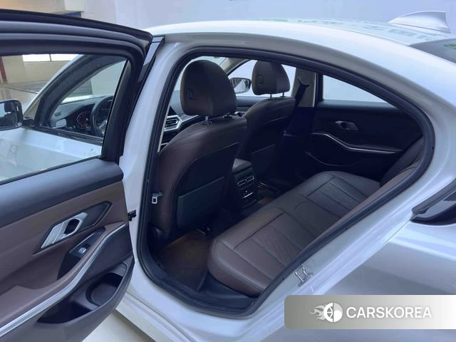 BMW 3 series id 4301412 из Китая 16