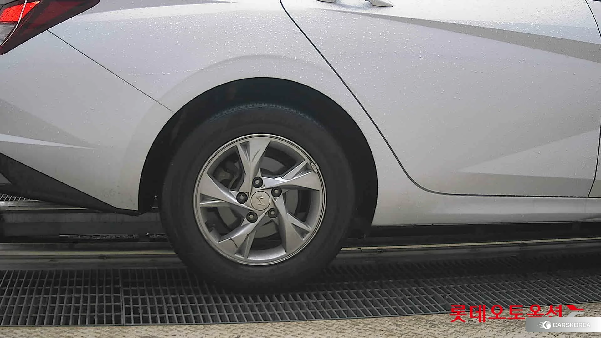 Hyundai Avante id 4352359 из Кореи 16