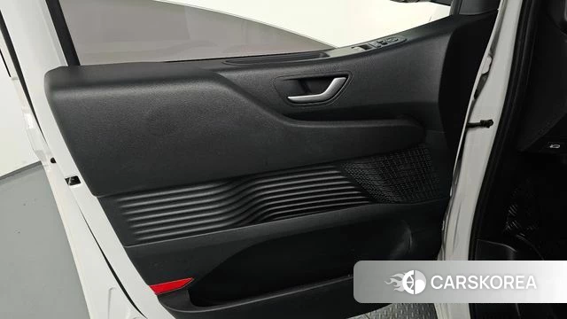 Hyundai Staria id 4739675 из Кореи 16