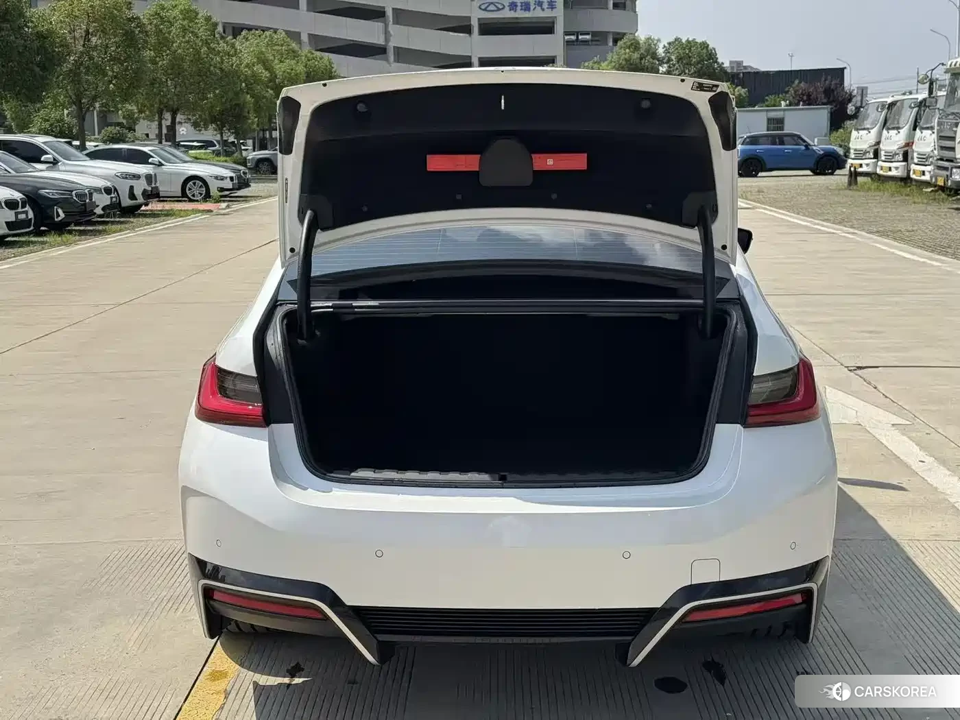 BMW i3 id 4570637 из Китая 16