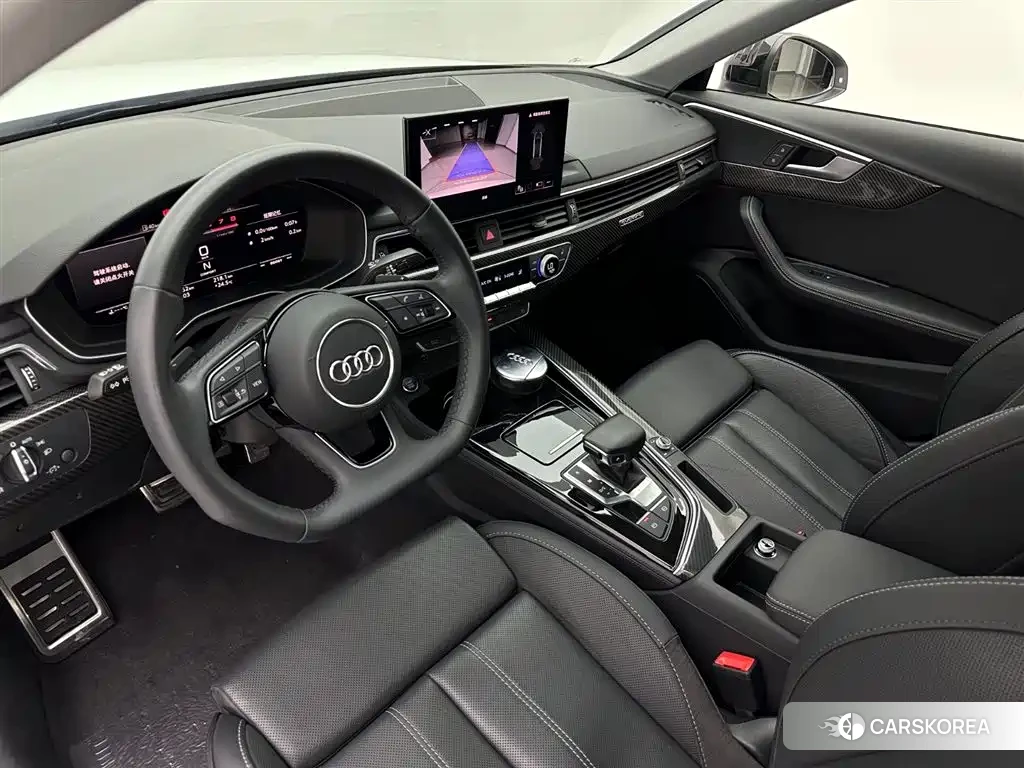 Audi A4L id 4600645 из Китая 16