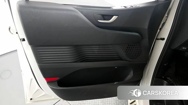Hyundai Staria id 4292384 из Кореи 16