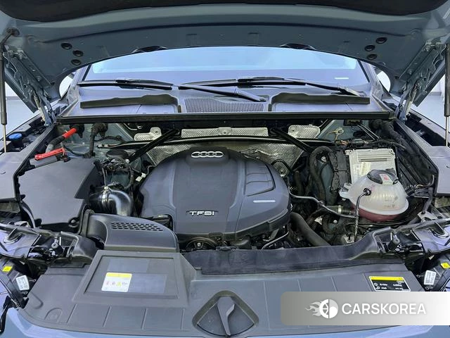 Audi Q5L id 4228468 из Китая 16
