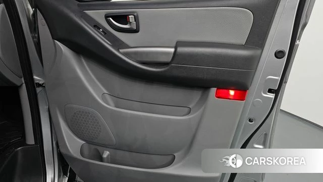 Hyundai The New Grand Starex id 4356389 из Кореи 16